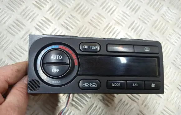 Subaru Legacy Climate control unit 3P26134700 92311AE161 2L17