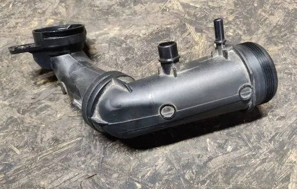 Citroen C3 Aircross Turbo air intake inlet pipe/hose 9807939780