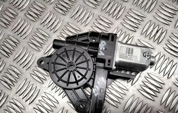 Volvo V70 Rear door window regulator motor 966265102