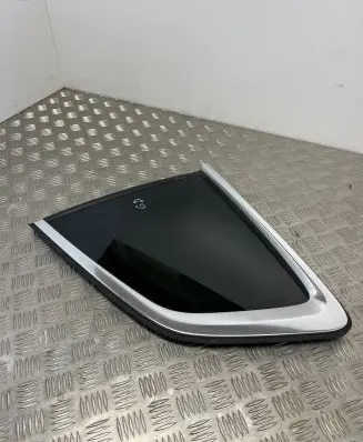 BMW X3 G01 Rear side window