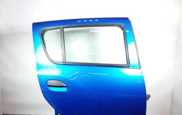 Dacia Sandero Rear door