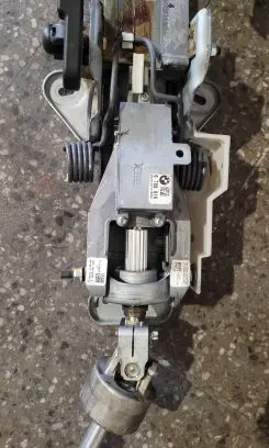 BMW 5 E60 E61 Steering wheel axle 6788816