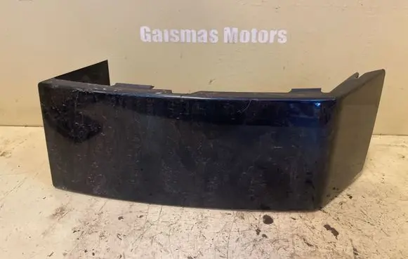 Volvo XC90 Rear/tail light trim molding 8620819
