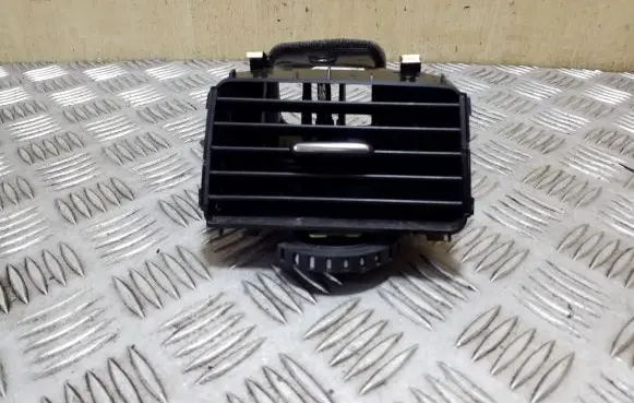Volkswagen Touareg II Dashboard side air vent grill/cover trim 7P2819704