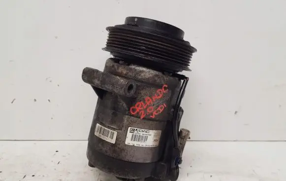 Chevrolet Orlando Air conditioning (A/C) compressor (pump) 13314480