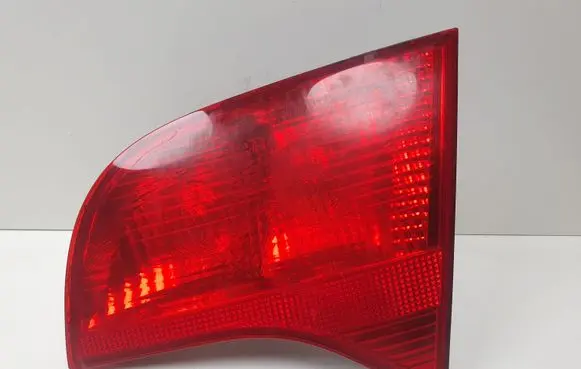 Tailgate rear/tail lights