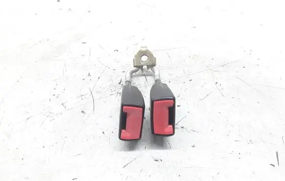Skoda Fabia Mk1 (6Y) Middle seatbelt buckle (rear) 6Y0857488