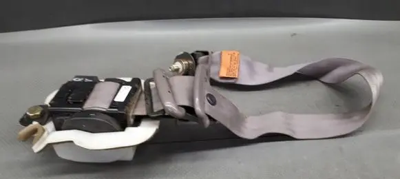 Mazda Xedos 6 Front seatbelt