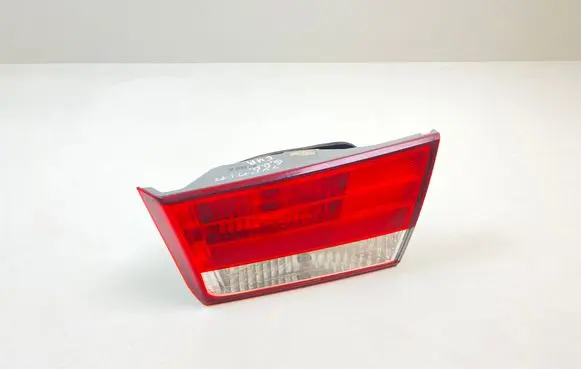 Hyundai Sonata Tailgate rear/tail lights