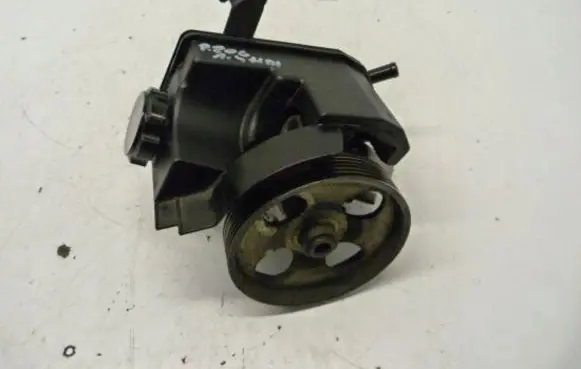 Peugeot 206 Power steering pump