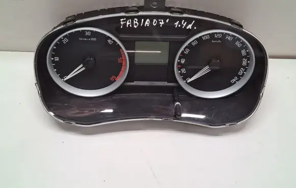 Skoda Fabia Mk2 (5J) Speedometer (instrument cluster) 5J0920810C