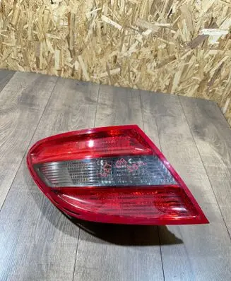 Mercedes-Benz C W204 Rear/tail lights 2048202964