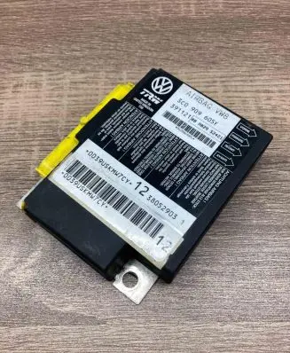 Volkswagen PASSAT B6 Airbag control unit/module 3C0909605F 391121