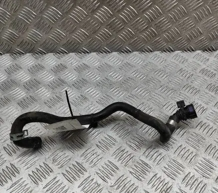 Volvo XC90 Engine coolant pipe/hose 31368319