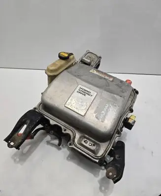 Toyota Prius (XW20) Voltage converter inverter G920047120