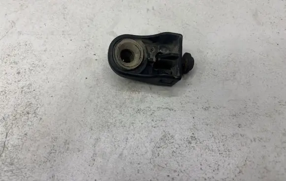 Citroen Berlingo Radiator mount bracket 9628677880
