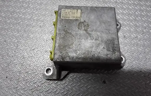 Mazda 6 Airbag control unit/module 3326259 GJ6A57K30C
