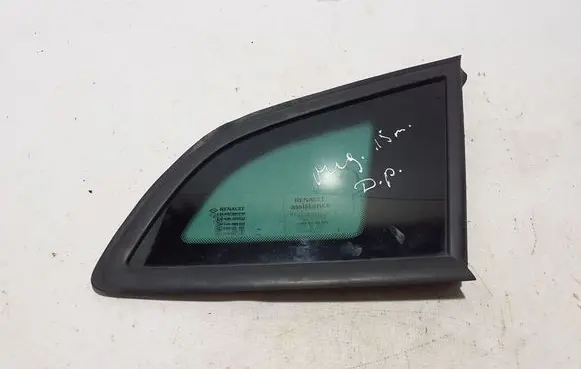 Renault Megane III Rear side window 833060017R