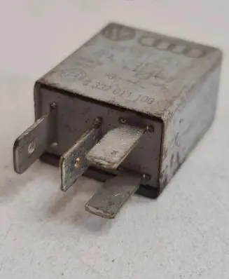 Volkswagen Golf Plus Other relay 1K0951253 0332011100 2053P1
