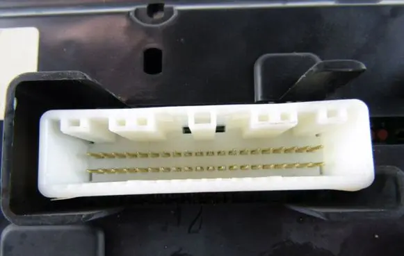Nissan Juke I F15 Speedometer (instrument cluster)