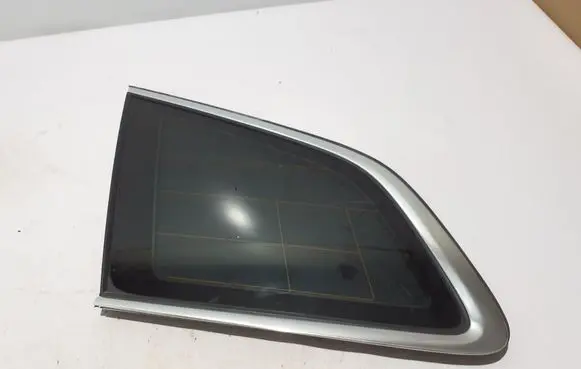 Rear side window