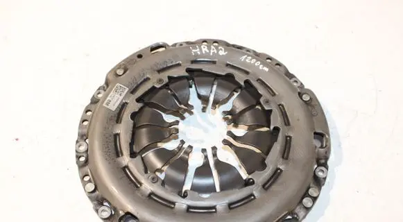 Nissan Pulsar Pressure plate 302100495R 302059210R