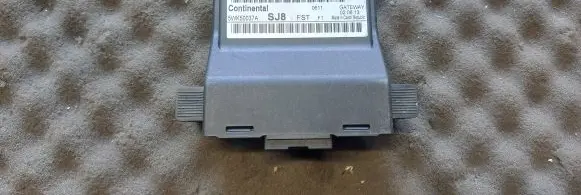 Volkswagen Caddy Gateway control module 7N0907530AK 5WK50037A