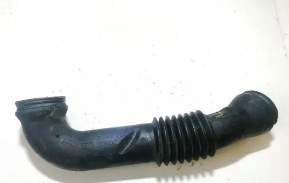 Ford Fiesta Air intake hose/pipe 2s619r504ce