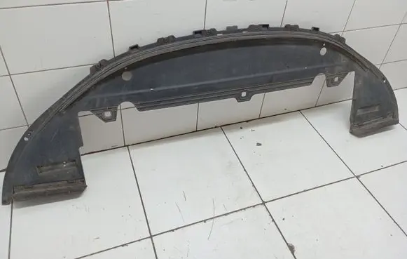 Volvo S80 Front bumper skid plate/under tray 30655172