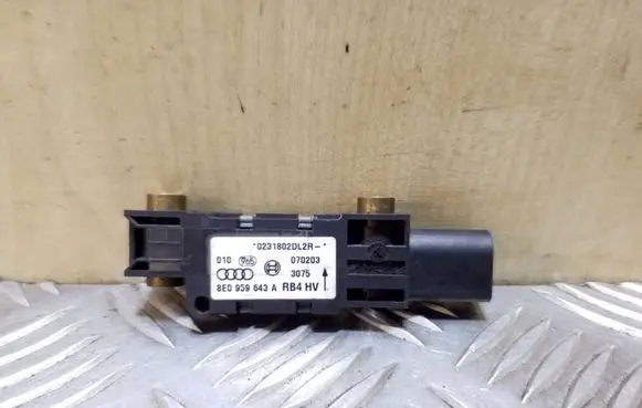 Audi A4 S4 B6 8E 8H Airbag deployment crash/impact sensor 8E0959643A