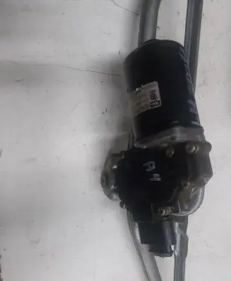 Audi A4 S4 B5 8D Front wiper linkage and motor 8D1955113C 404587 100301