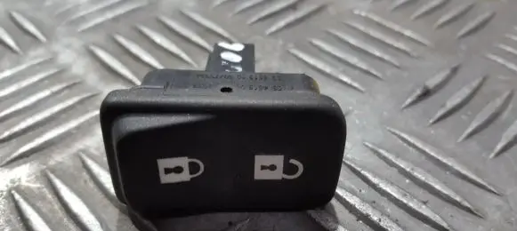 Volvo S40 Central locking switch button 30773333 03451500