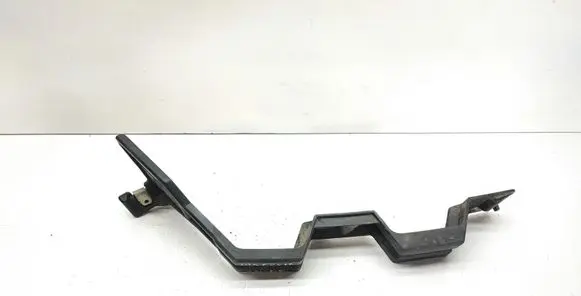 Land Rover Discovery 3 - LR3 Front bumper mounting bracket DPN500021