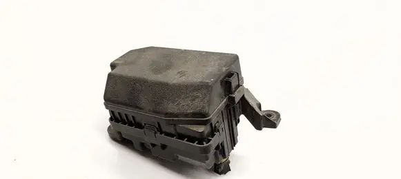 Mitsubishi Outlander Fuse module 