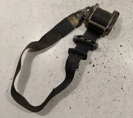 Renault Kangoo I Rear seatbelt 33014200