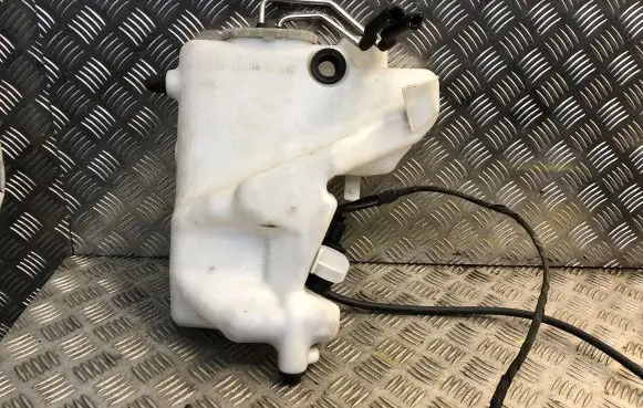 Mercedes-Benz E W211 Windshield washer fluid reservoir/tank 2118600460