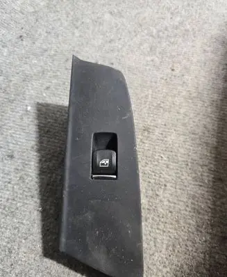 BMW 5 G30 G31 Electric window control switch 932703101