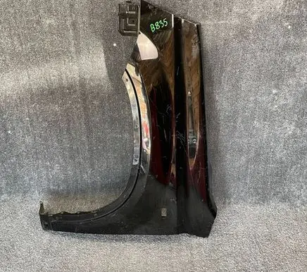 Nissan X-Trail T31 Fender B835