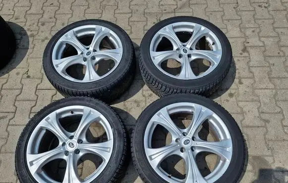 Subaru Legacy R18 alloy rim 