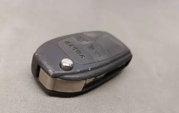Volvo S40, V40 Ignition key/card 30630059