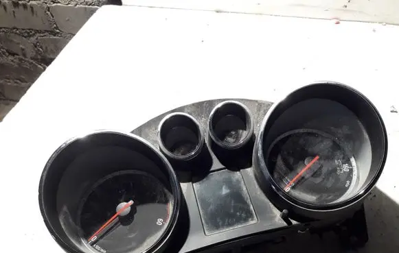 Opel Insignia A Speedometer (instrument cluster) 13414041