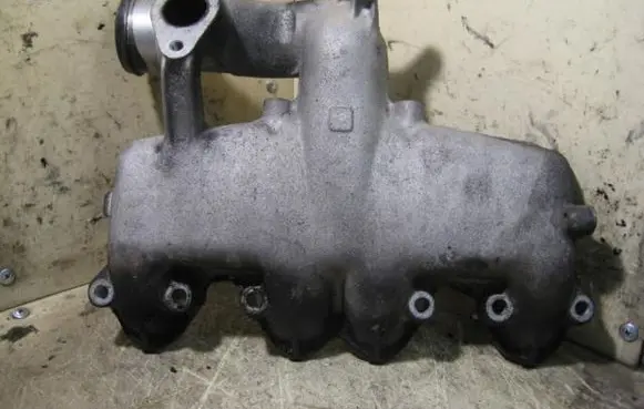 Volkswagen Sharan Intake manifold 028129713K