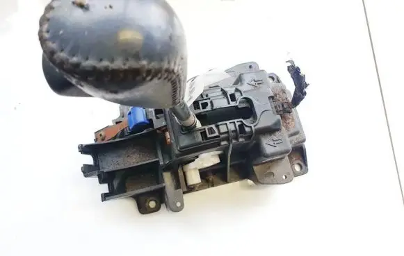Chrysler Pacifica Gear shifter/selector