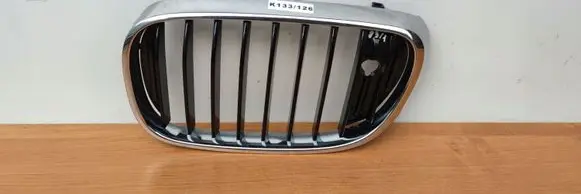 BMW 7 G11 G12 Front bumper upper radiator grill 51137357011