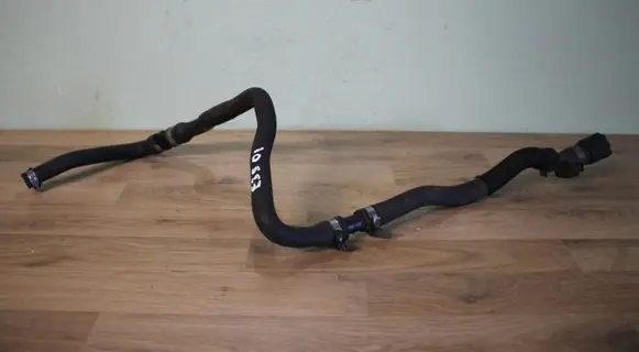 BMW 5 E39 Engine coolant pipe/hose 8378953