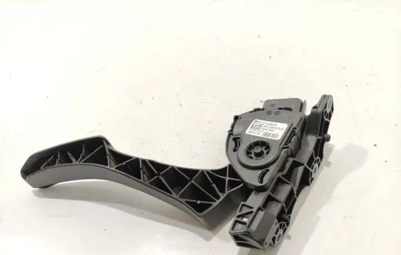 Volvo XC60 Accelerator throttle pedal 6PV00922031 31255478 02042010