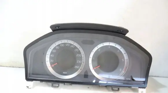 Volvo V70 Clock 