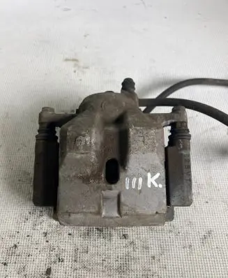 Toyota Prius (XW30) Front brake caliper