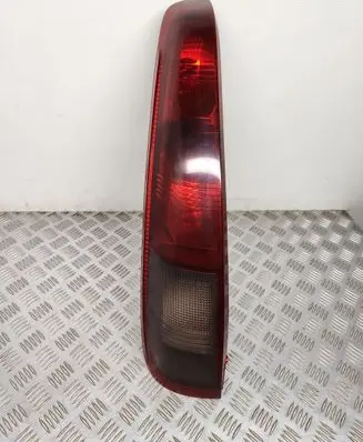 Nissan X-Trail T30 Rear/tail lights B46L