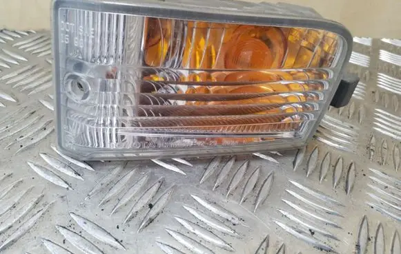 Toyota RAV 4 (XA20) Front indicator light